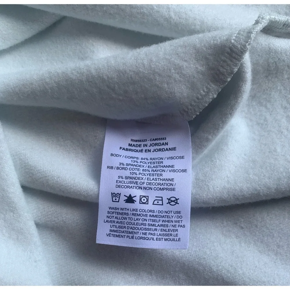 Nike Dri-FIT Hoodie Women's S White V-Neck Pullover Raw‎ Hemline Yoga Luxe(0236)